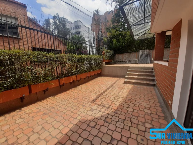 Casa en Arriendo en Poblado